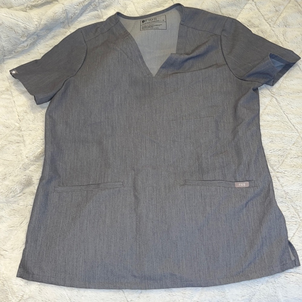 FIGS charcoal gray scrubs